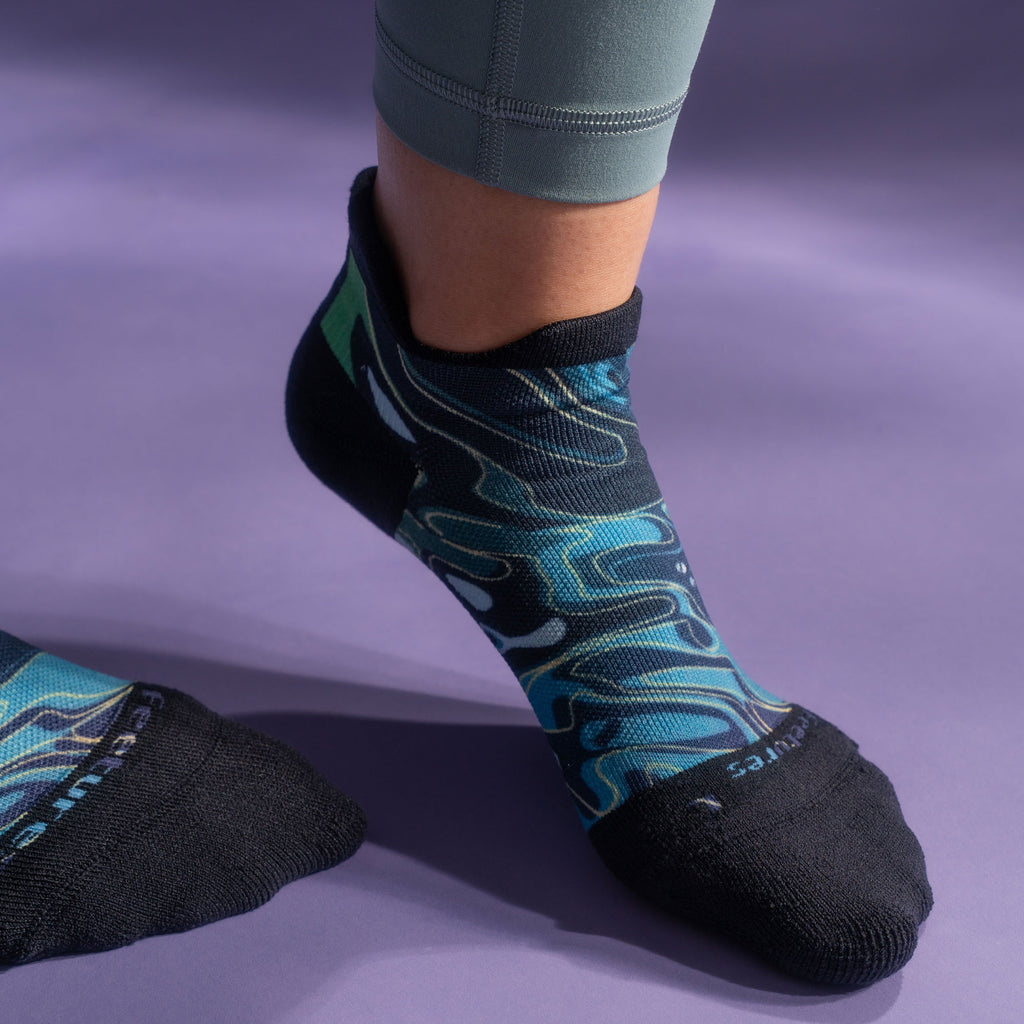 Limited Edition Elite Light Cushion No Show Tab Socks