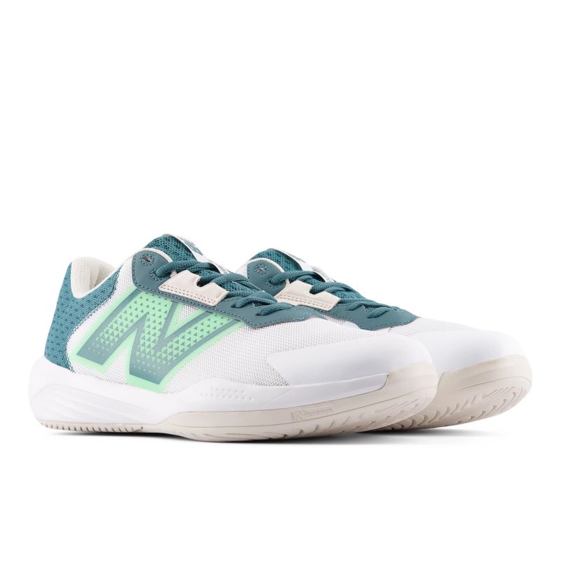 New Balance 696v6 2E WIDE Mens Tennis Shoes
