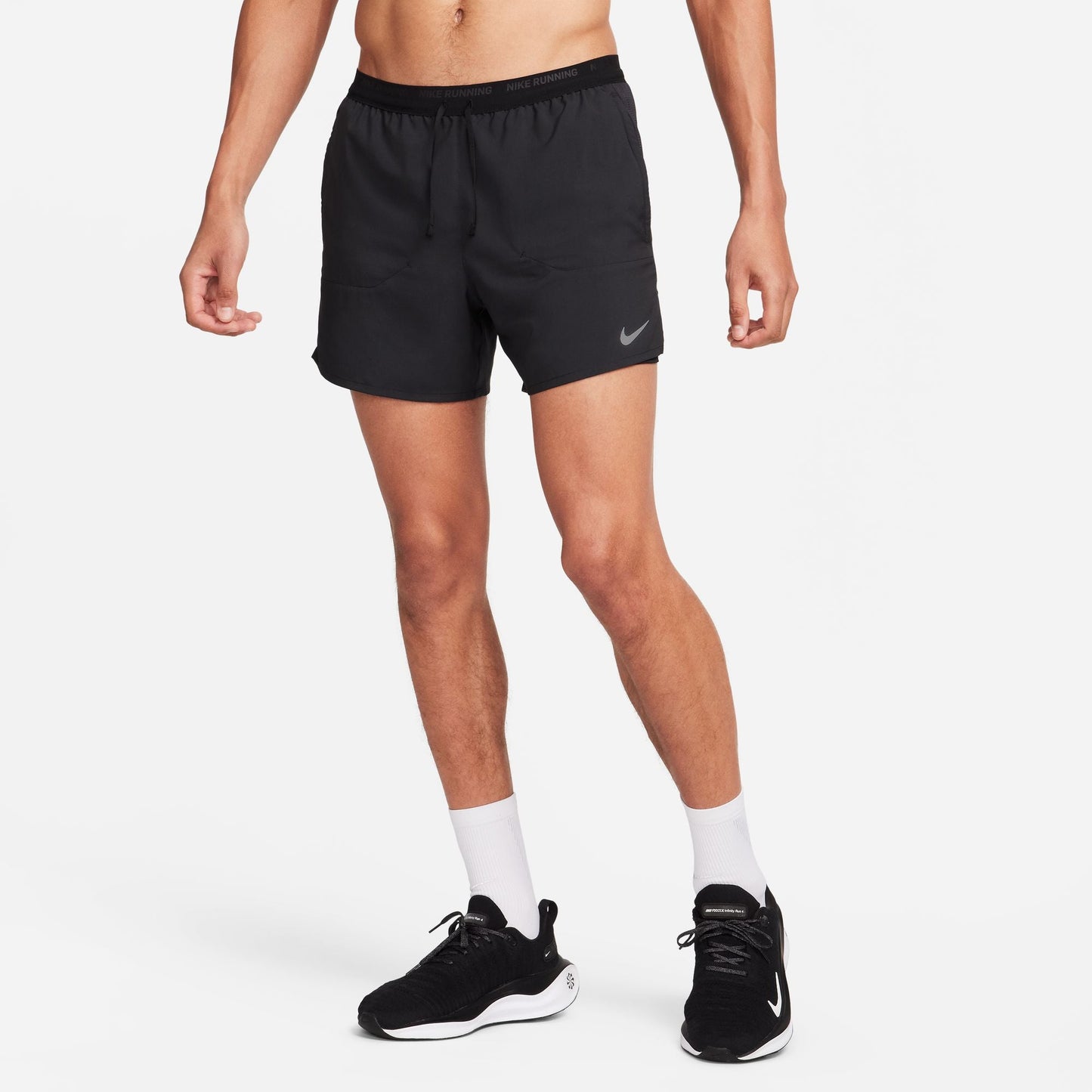 Nike Stride 5" 2-in-1 Shorts | Black / Reflective Silver | Mens