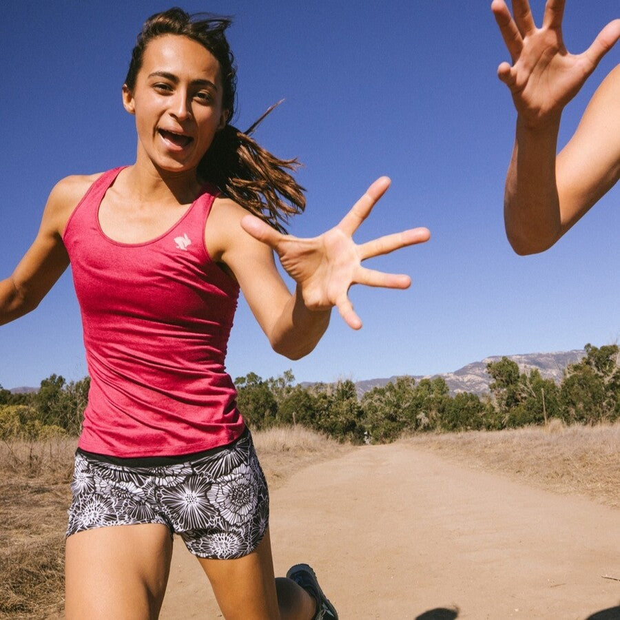 rabbit Hopper 4" Short | Black Floral | Womens