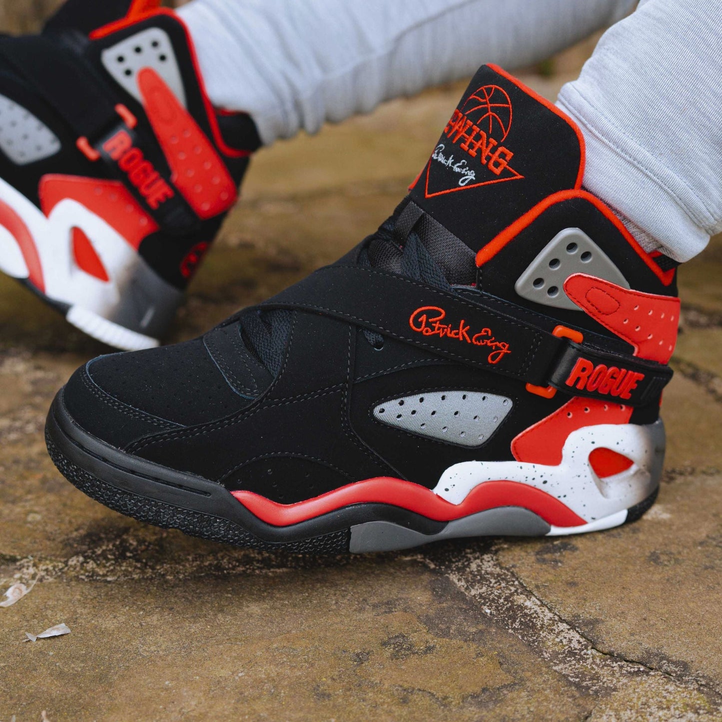Patrick Ewing Athletics Men's 1EW90101-004 ROGUE Black Red Castlerock Basketball Shoes