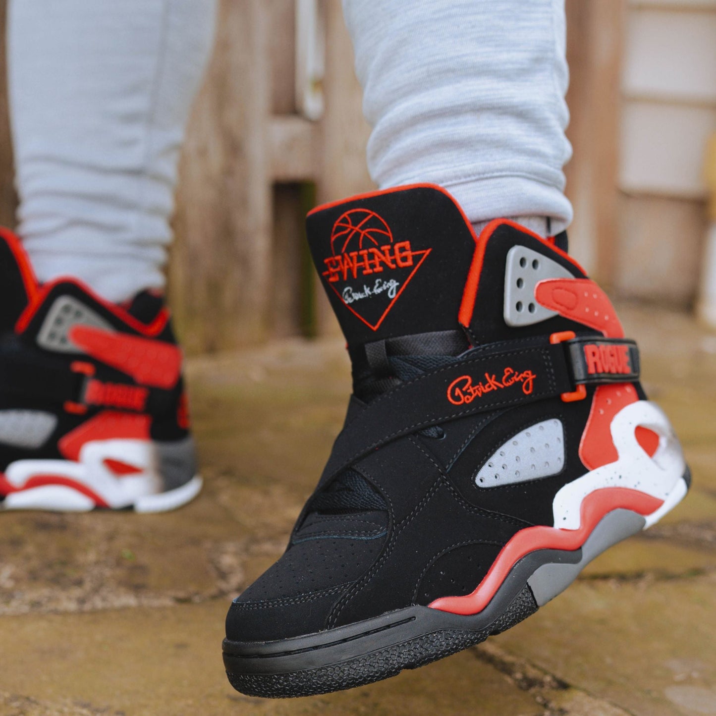 Patrick Ewing Athletics Men's 1EW90101-004 ROGUE Black Red Castlerock Basketball Shoes