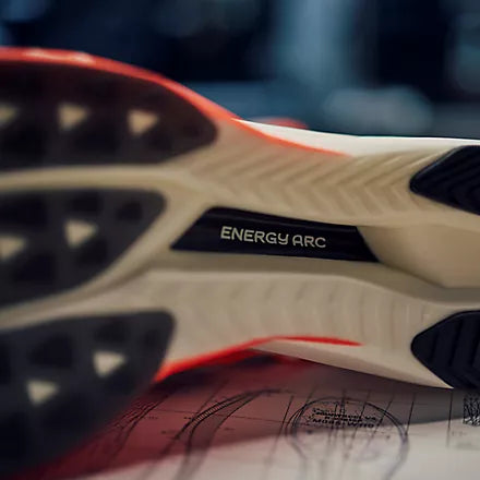 New Balance Men's FuelCell SuperComp Elite v5 - Urgent Red/White/Black