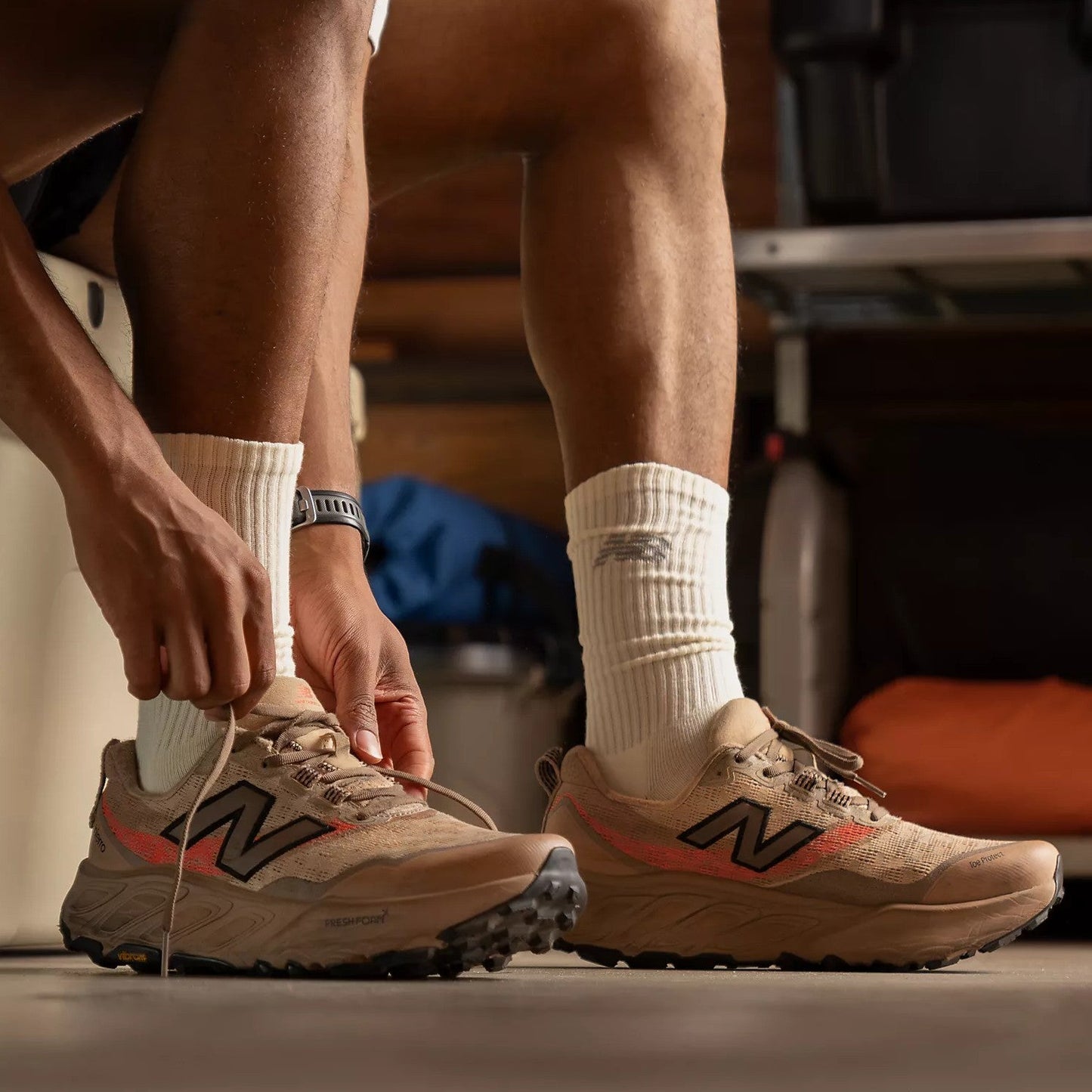 New Balance Fresh Foam X Hierro v9 Wide | Desert Clay / Earth Shadow / Urgent Red | Mens