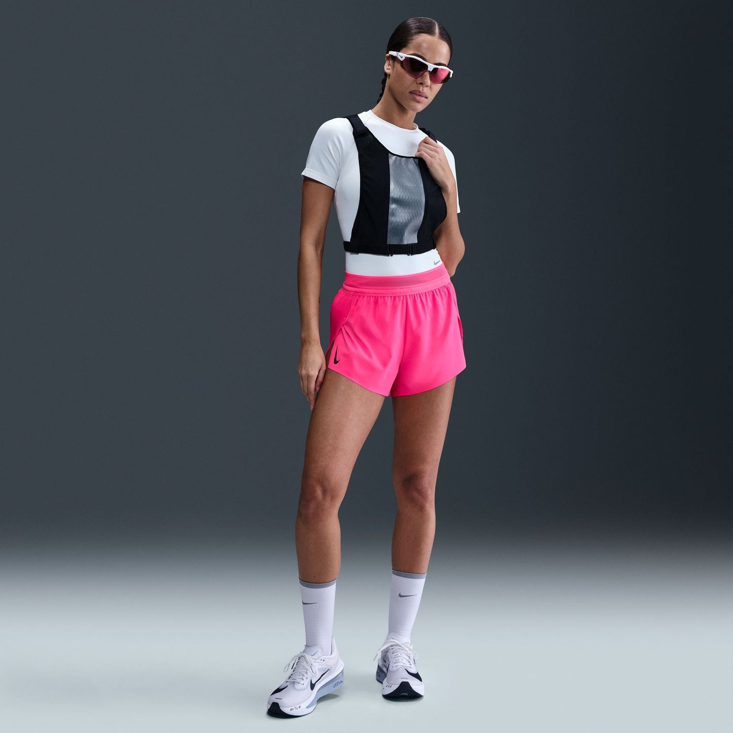 Nike AeroSwift Shorts | Hyper Pink / Black | Womens