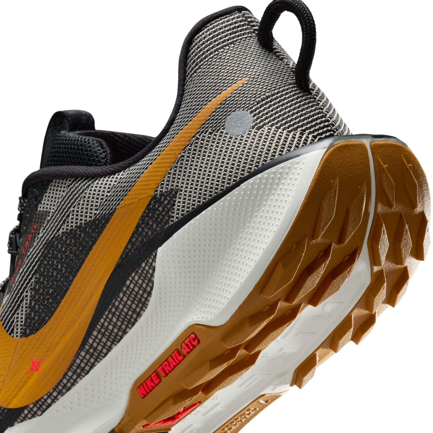 Nike Pegasus Trail 5 | Black / Desert Ochre / Fir / College Grey | Mens