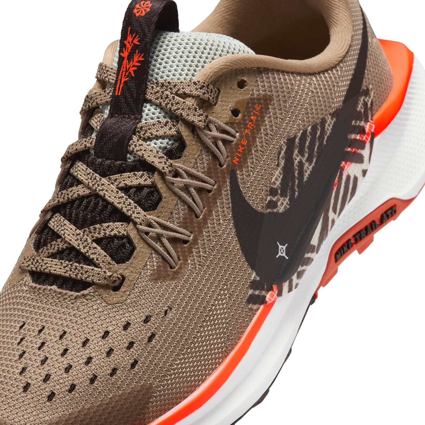 Nike Pegasus Trail 5 | Khaki / Velvet Brown / Hyper Crimson | Kids