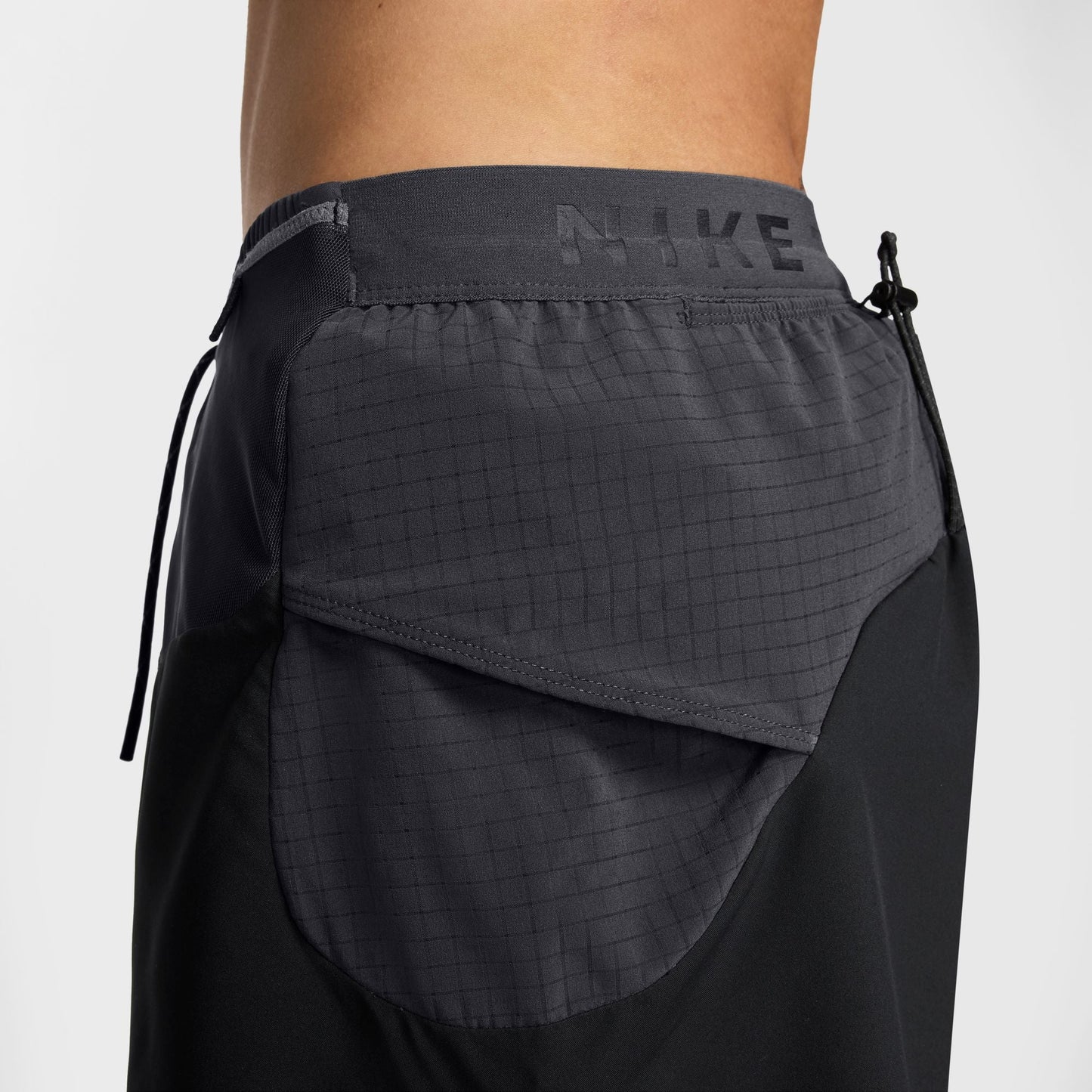 Nike Trail Second Sunrise Shorts | Black / Anthracite / Summit White | Mens