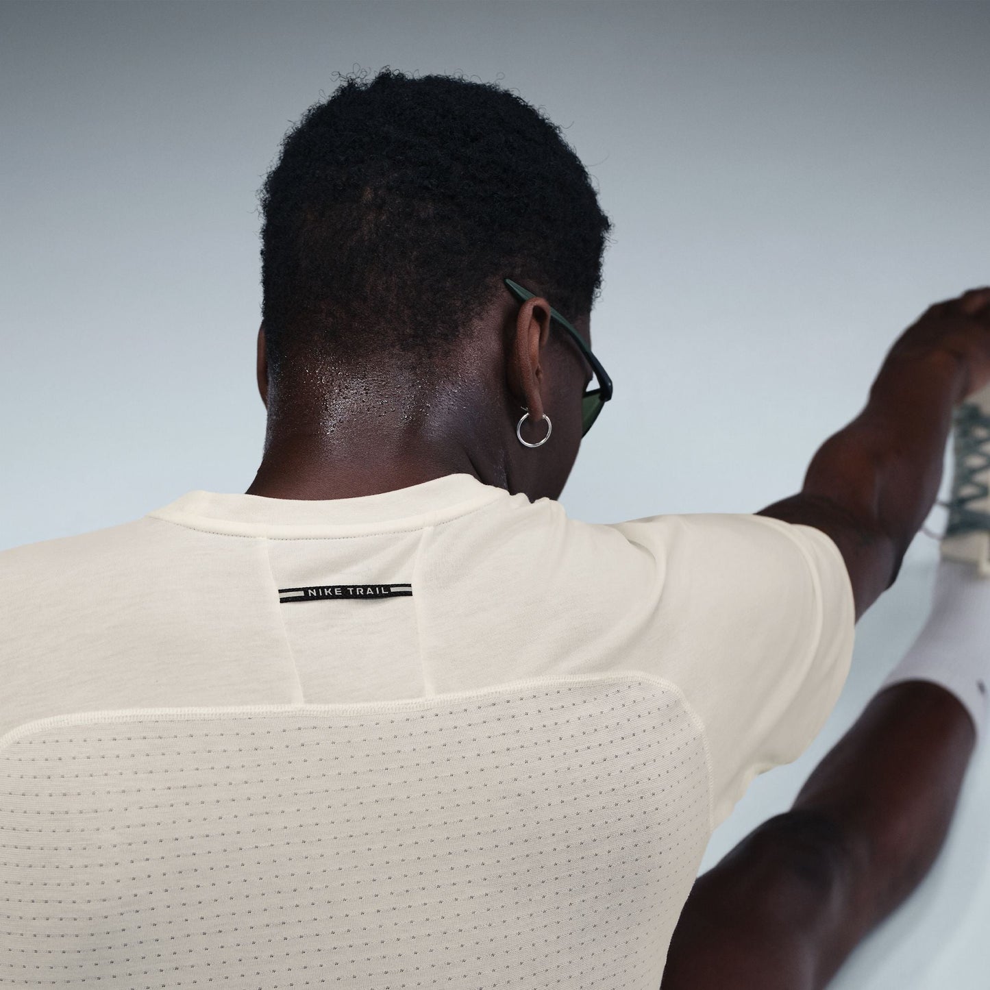 Nike Trail Solar Chase Tee | Sail / Black | Mens