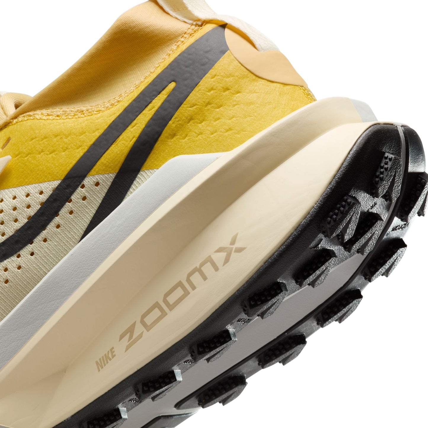 Nike Zegama 2 | Alabaster / Medium Ash / Lightening | Mens