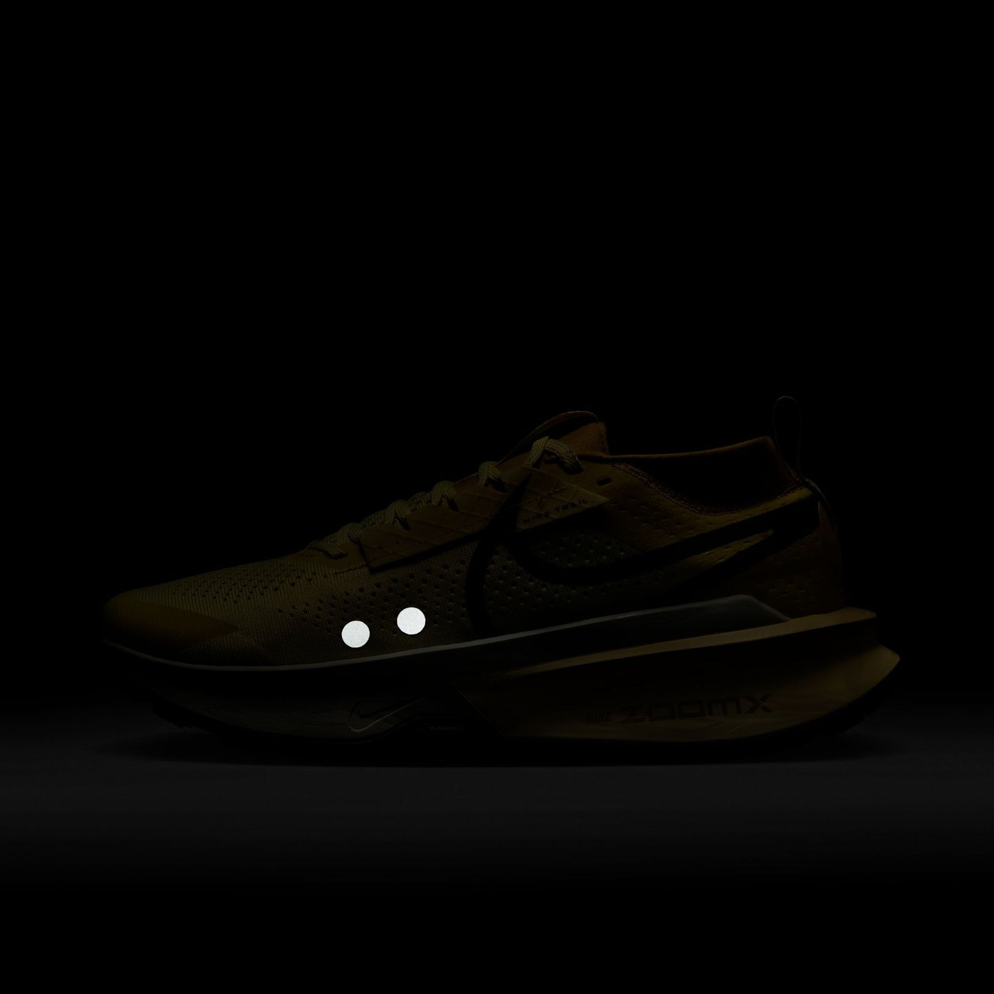 Nike Zegama 2 | Alabaster / Medium Ash / Lightening | Mens