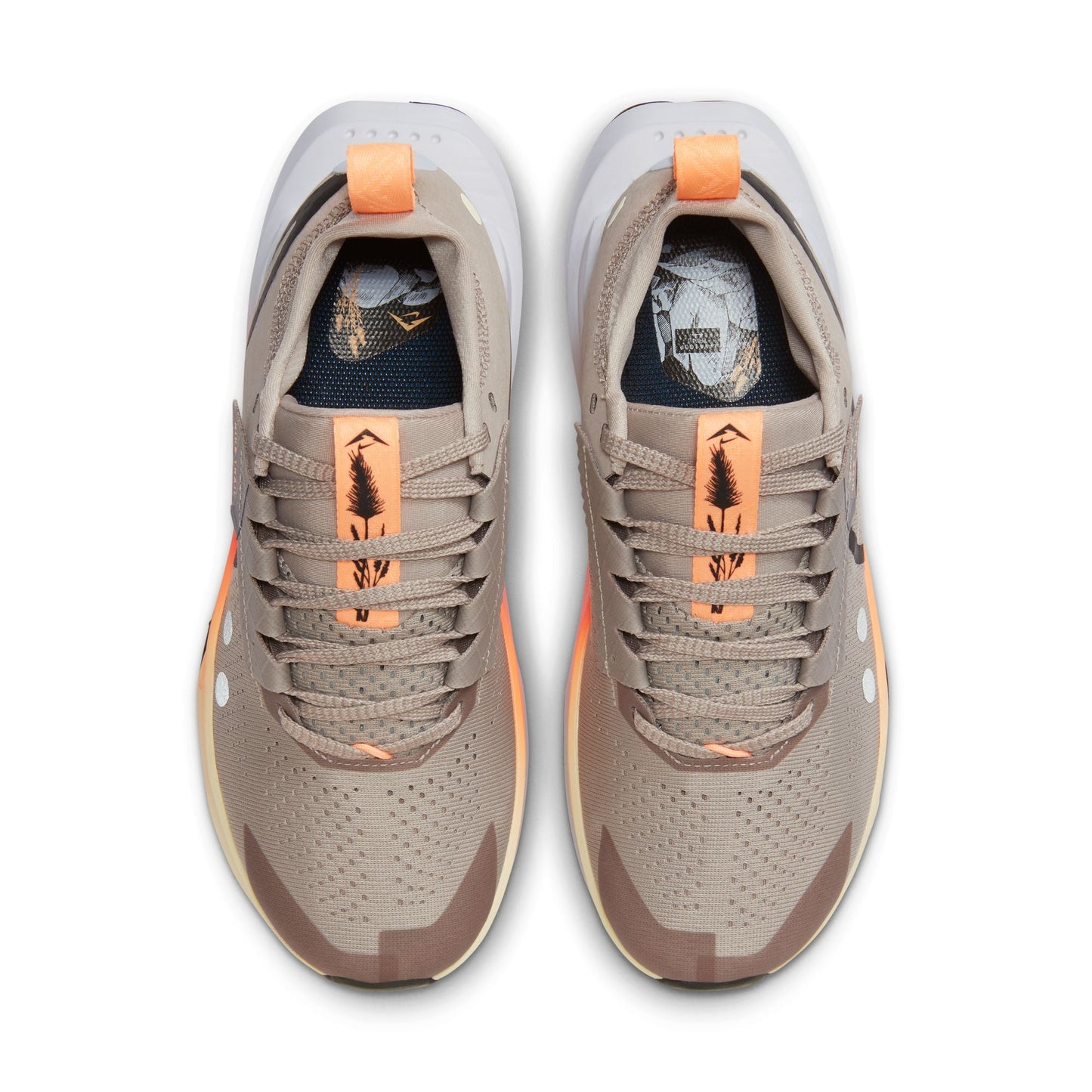 Nike Zegama 2 | Malt / Black / Ghost / Alabaster | Womens