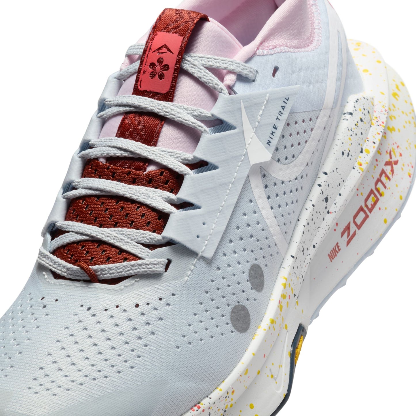 Nike Zegama 2 | Pure Platinum / Football Grey / Pink Foam | Womens