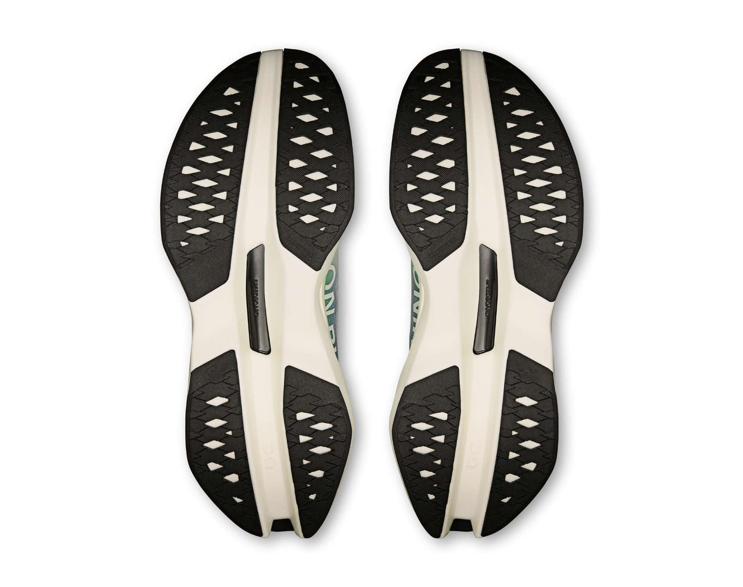 On Cloudboom Max Mens