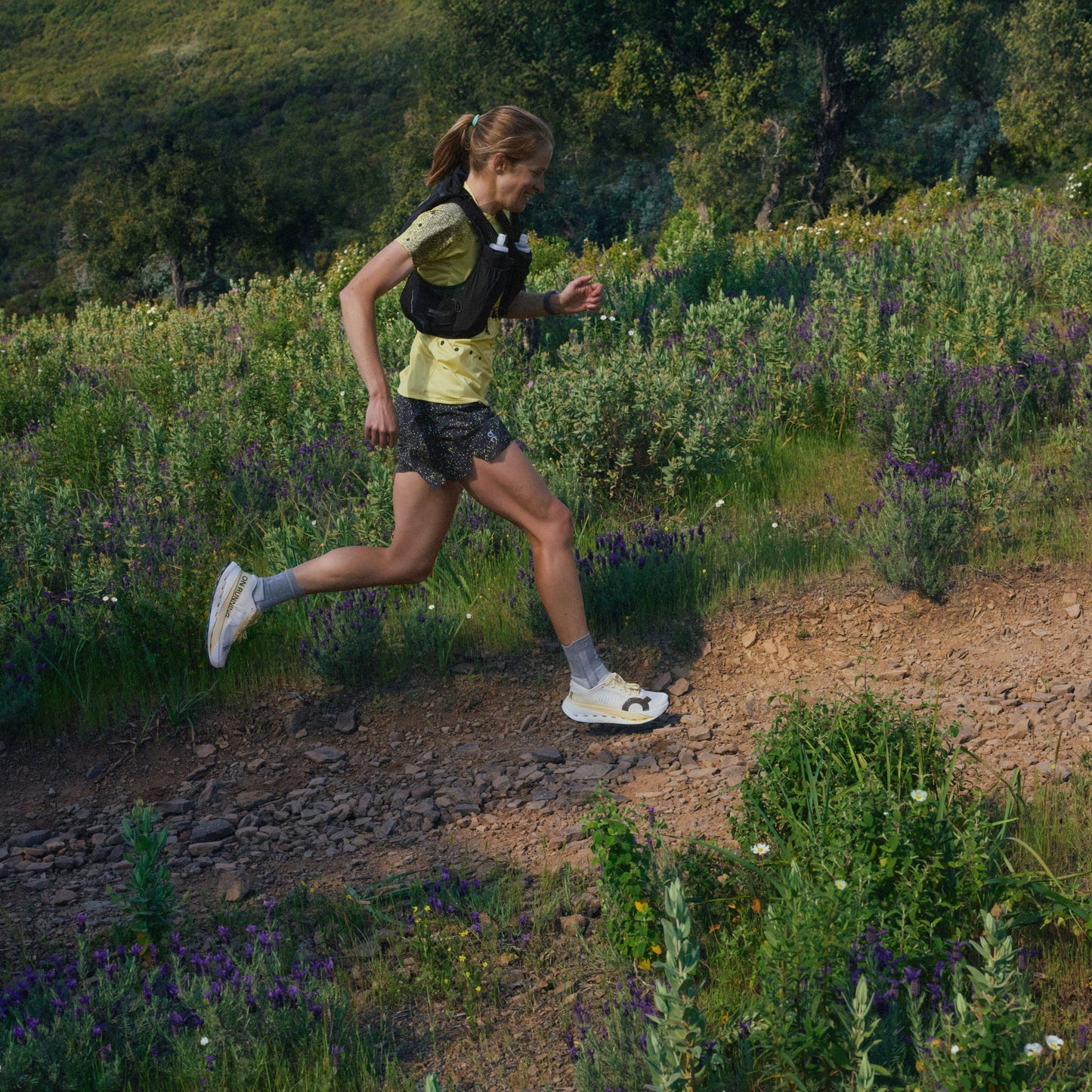 On Cloudultra Pro | Pearl / Lychee | Womens