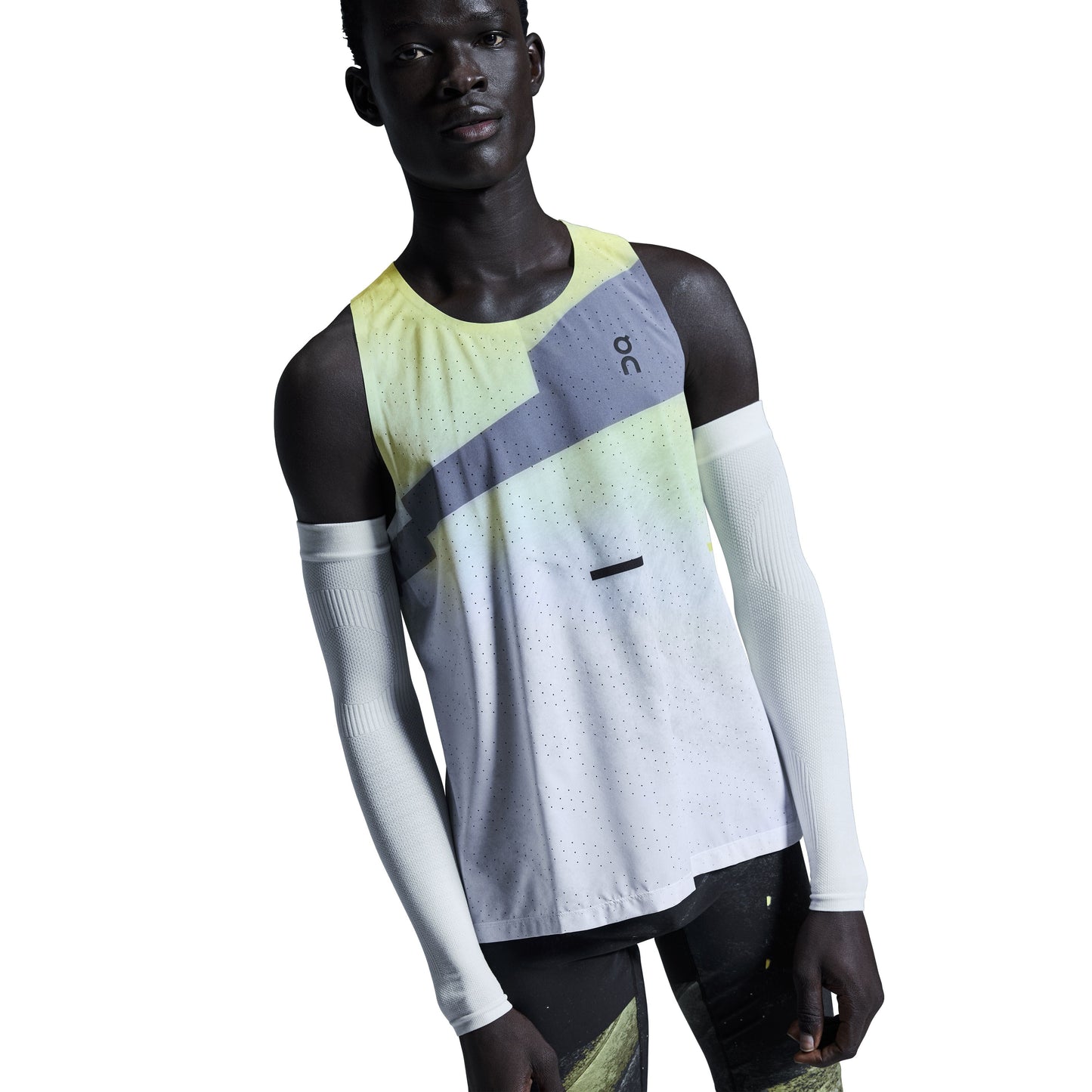 On Performance Arm Sleeves | White