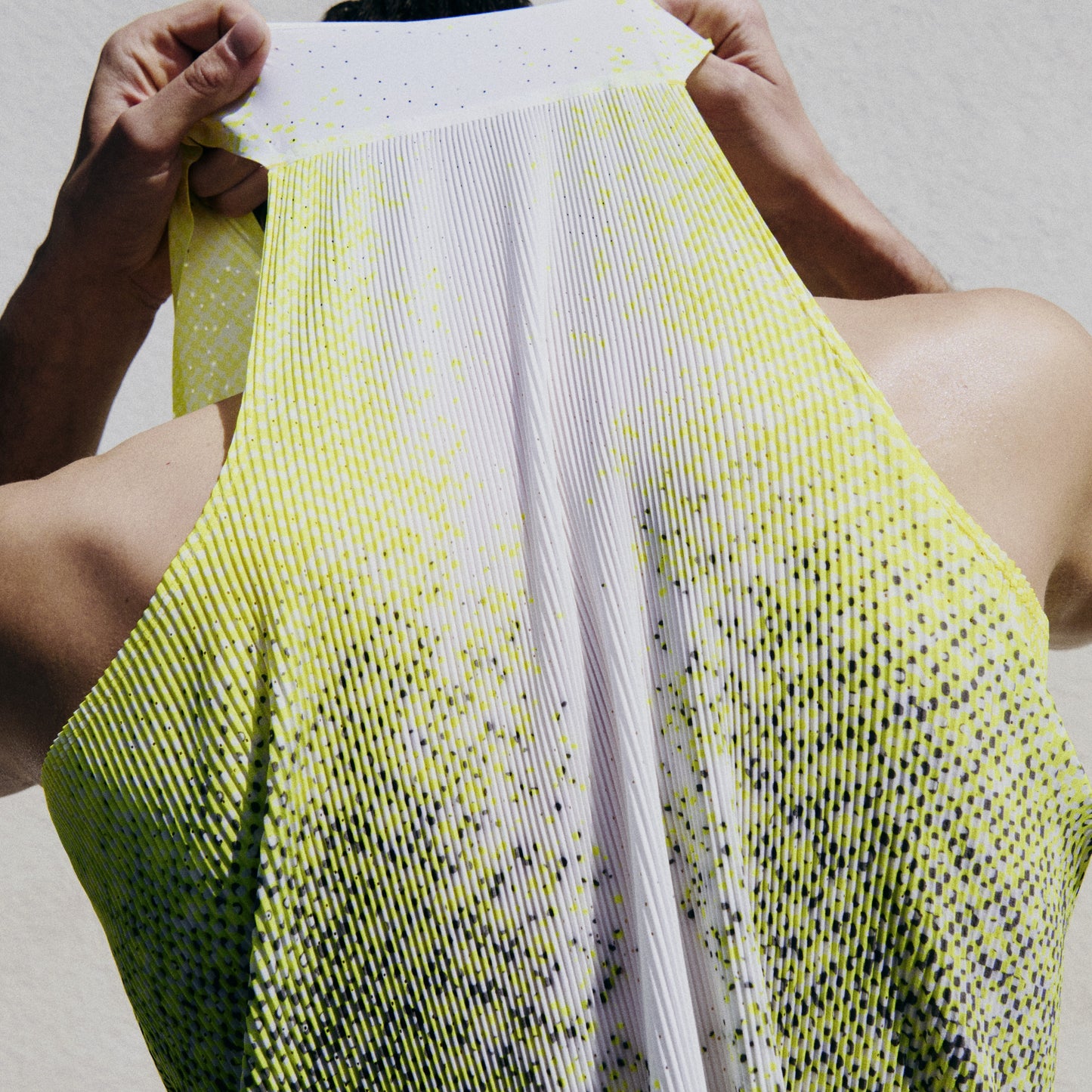 On Race Singlet | Lime | Mens
